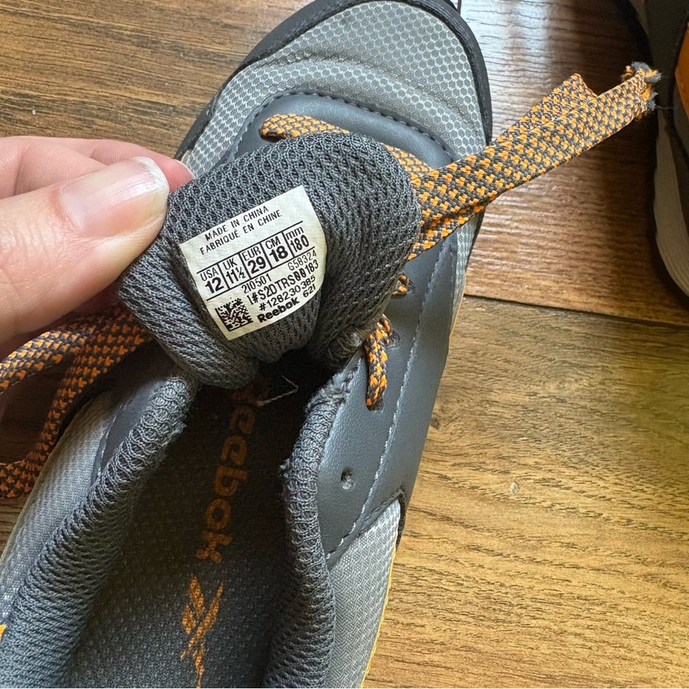 Children’s Reebok Charcoal and Mustard Athletic Shoes Size 12 Free Shipping - Picture 7 of 8